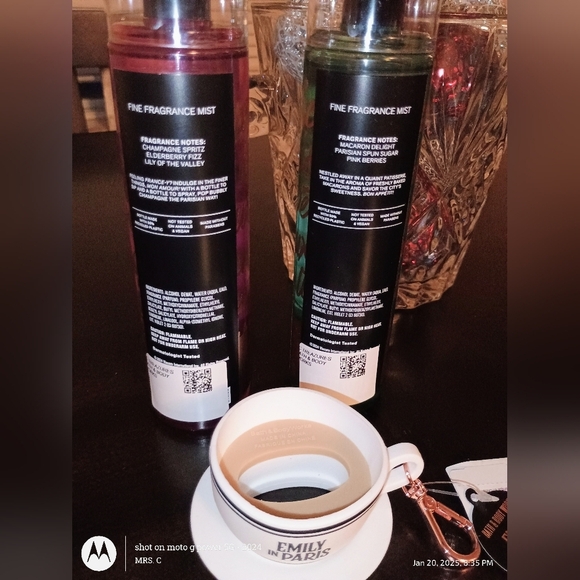 Bath & Body Works Emily in Paris Set Two Sprays And Hand Sanitizer Holder - Picture 6 of 7